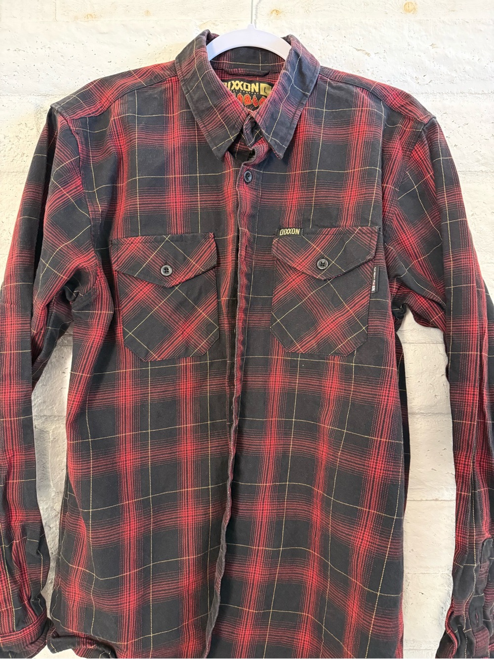 DIXXON Men’s Red & Black Plaid Button-Up Shirt